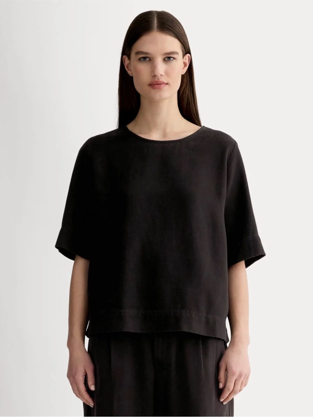 Everlane Black Relaxed Tee in Buttersoft, L, NWT